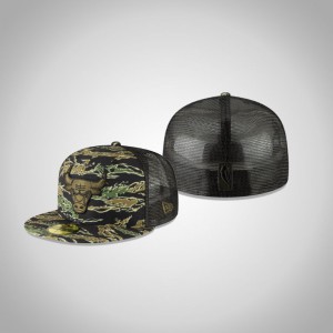 Chicago Bulls Trucker 59FIFTY Fitted Men's Tiger Camo Hat - Olive 892458-954