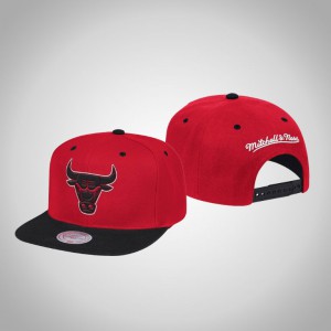 Chicago Bulls Hardwood Classics Snapback Men's Reload Hat - Red Black 233253-404