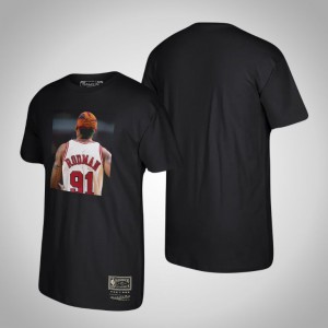 Dennis Rodman Chicago Bulls Hardwood Classics Men's Player Graphic T-Shirt - Black 497849-505