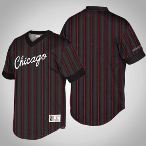 Chicago Bulls Mitchell & Ness Mesh Shooting Men's Kicking It Wordmark T-Shirt - Black 694607-915