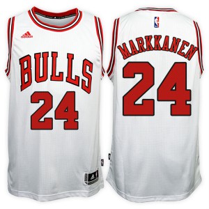 Lauri Markkanen Chicago Bulls New Swingman Men's #24 Home Jersey - White 251377-723