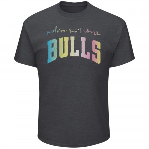 Chicago Bulls Majestic Tek Patch Color Reflective Skyline Men's Performance T-Shirt - Charcoal 777787-121